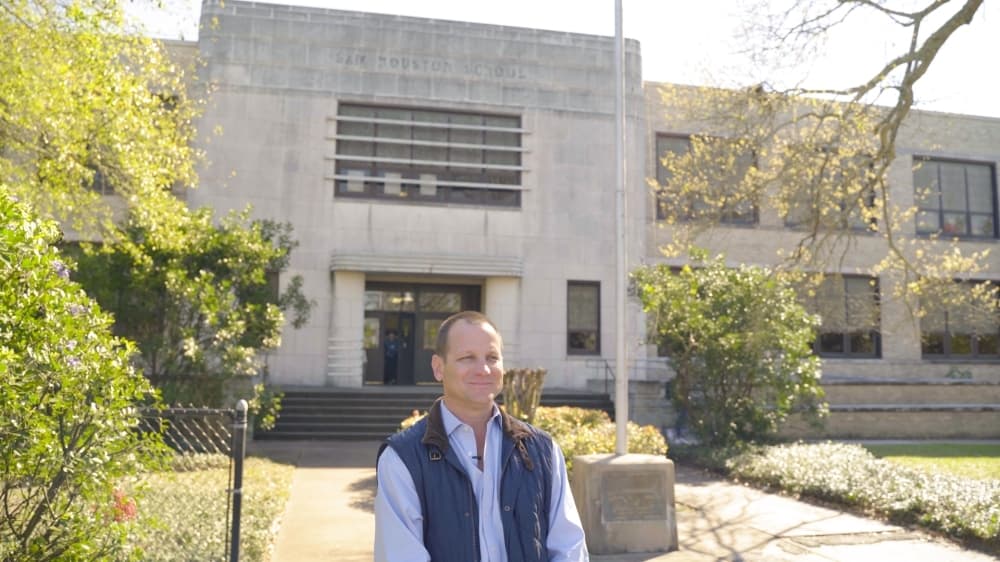 Conroe eyes elementary school for performing arts center