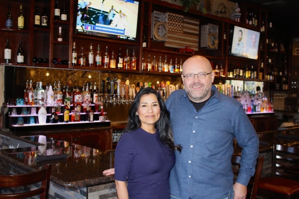Citizens Grill restaurant and bar celebrates American food, drinks and cheer