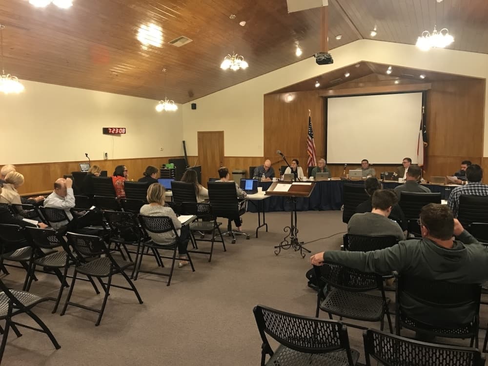 Firestone Service Center approved for W. Hwy. 290 near Ledge Stone Drive
