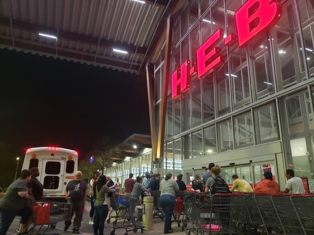 As shelves empty, grocery vendors ask customers in Austin not to panic