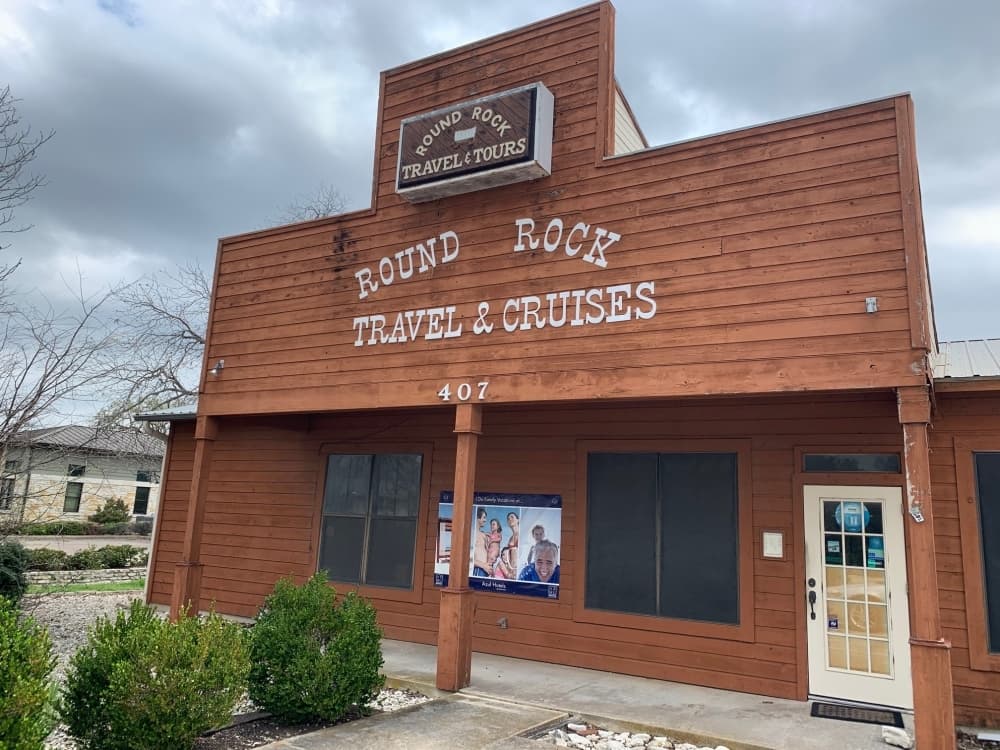 Longtime travel agent confident Round Rock community will support local businesses