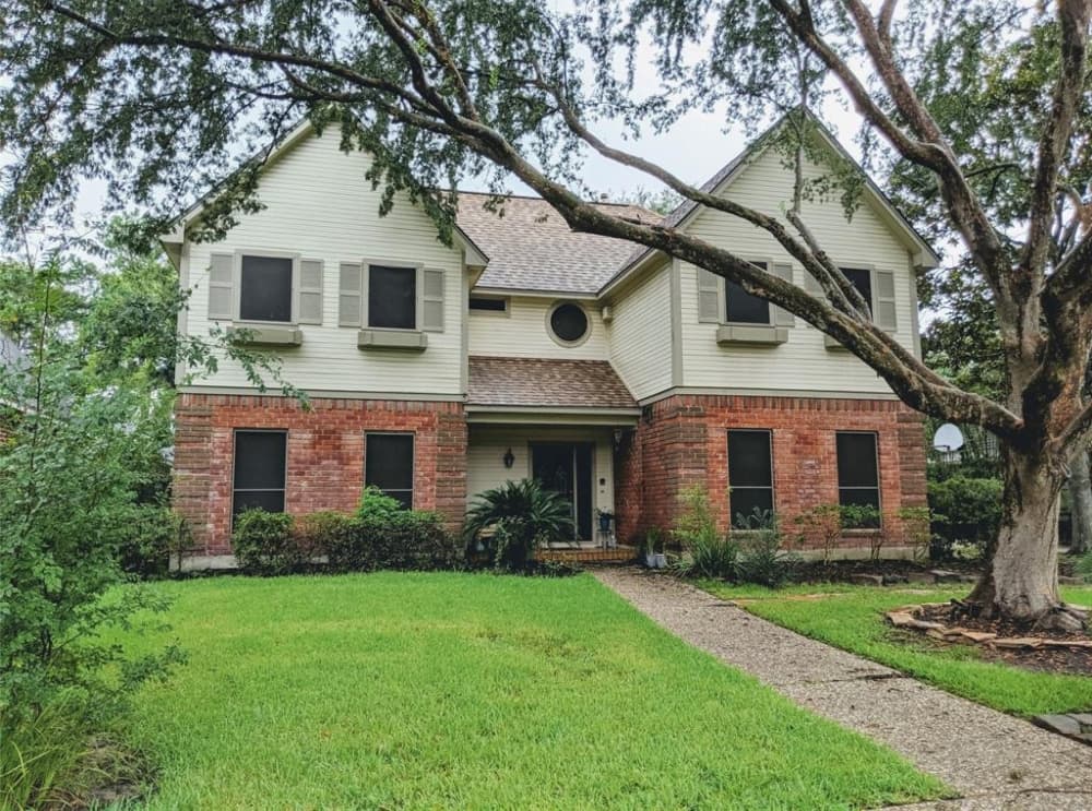 17523 Sandy Cliffs Drive (Courtesy Houston Association of Realtors) 