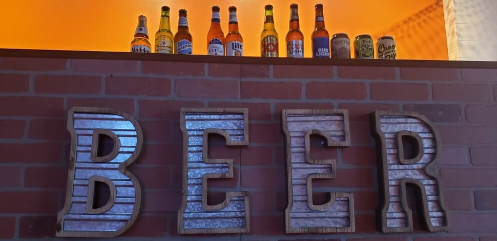 Louisiana Crab Shack also serves beer and wine. (Ali Linan/ Community Impact Newspaper)