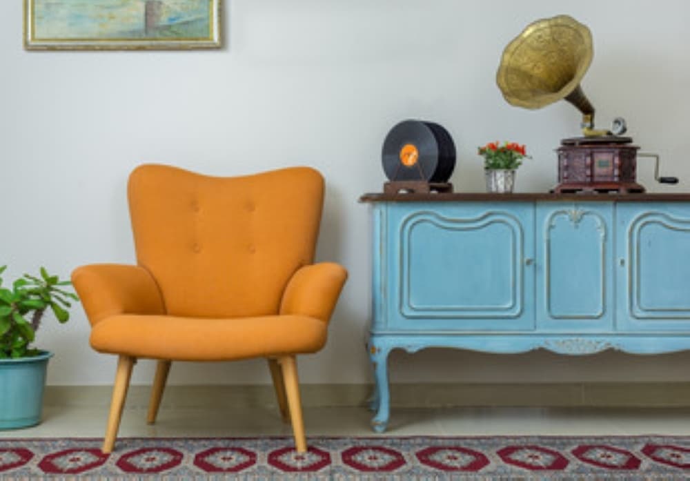 Prima Forme sells vintage furniture, antiques in Georgetown
