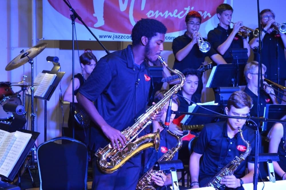 Conroe draws curtain on art shows, gigs amid coronavirus