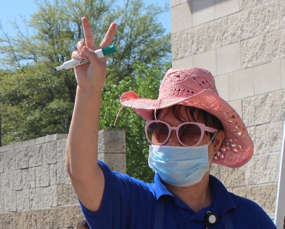 PHOTOS: Despite long line, spirits high at free lunch program at Bagdad ES in Leander