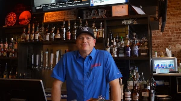 Round Rock, Pflugerville chambers rally behind local businesses, one gift card and takeout meal at a time