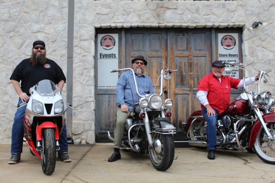 A Bikers Garage: Family-owned business strives for value, quality service