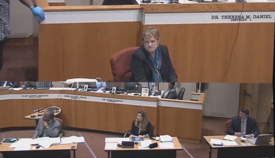 Dallas County commissioners briefed on services needed to run popup COVID-19 hospital in downtown Dallas