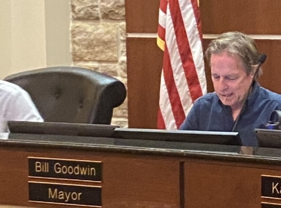 Bee Cave officials accept Bill Goodwin's resignation from City Council