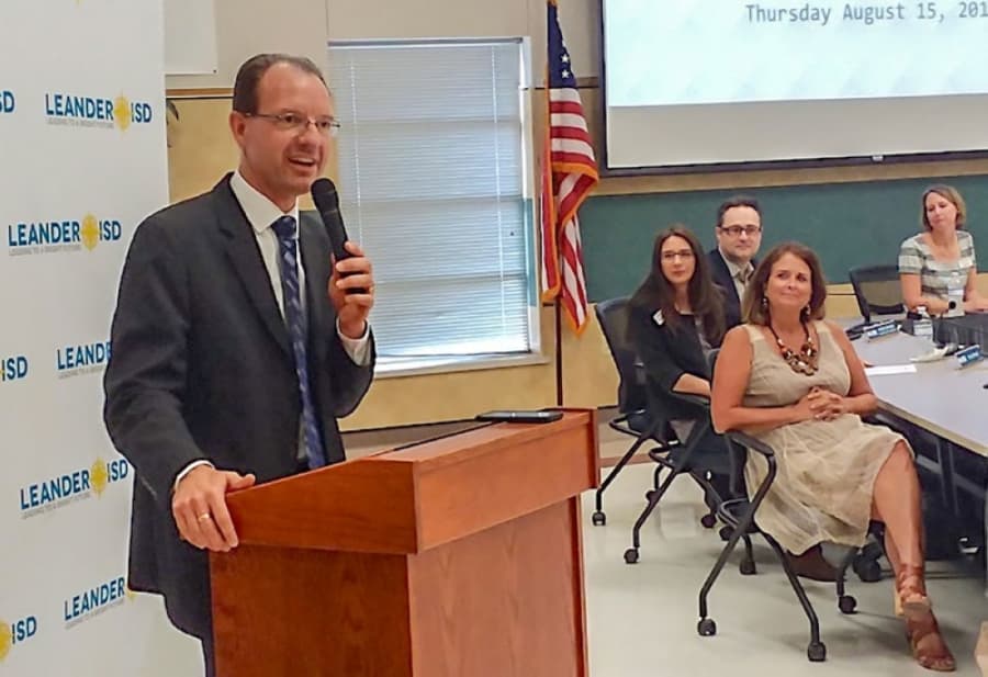 Leander ISD to answer remote-learning questions on Facebook Live at 4:30 p.m. April 8