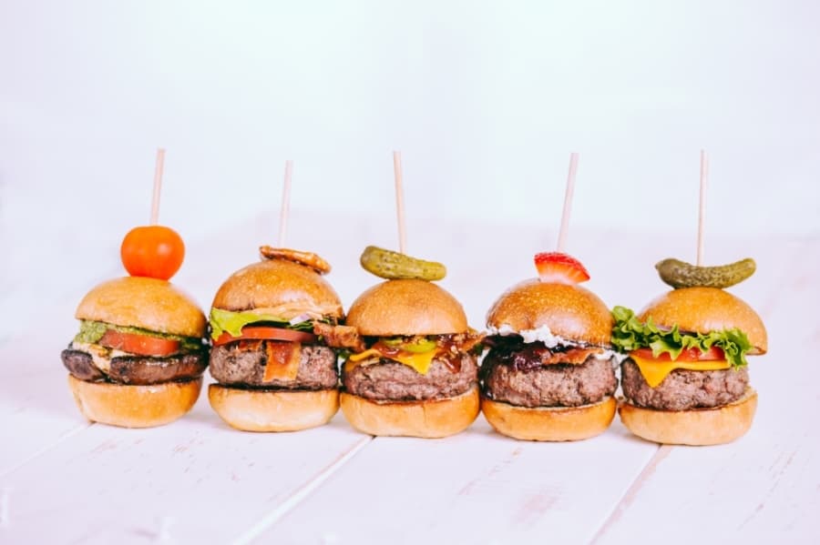 Easy Slider specializes in serving gourmet Angus sliders. (Courtesy LDWW Group)