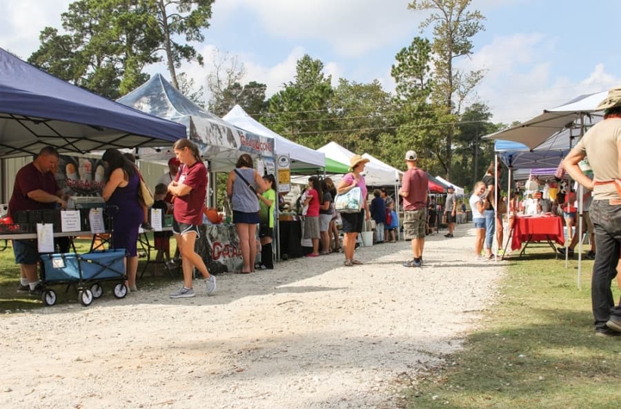 Farmer's Market on Tamina shifts to a drive-thru to stay open during coronavirus measures