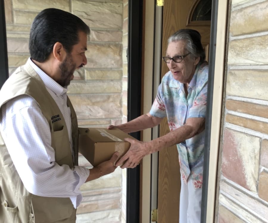 Harris County Precinct 2 expands homebound senior food delivery program amid coronavirus outbreak