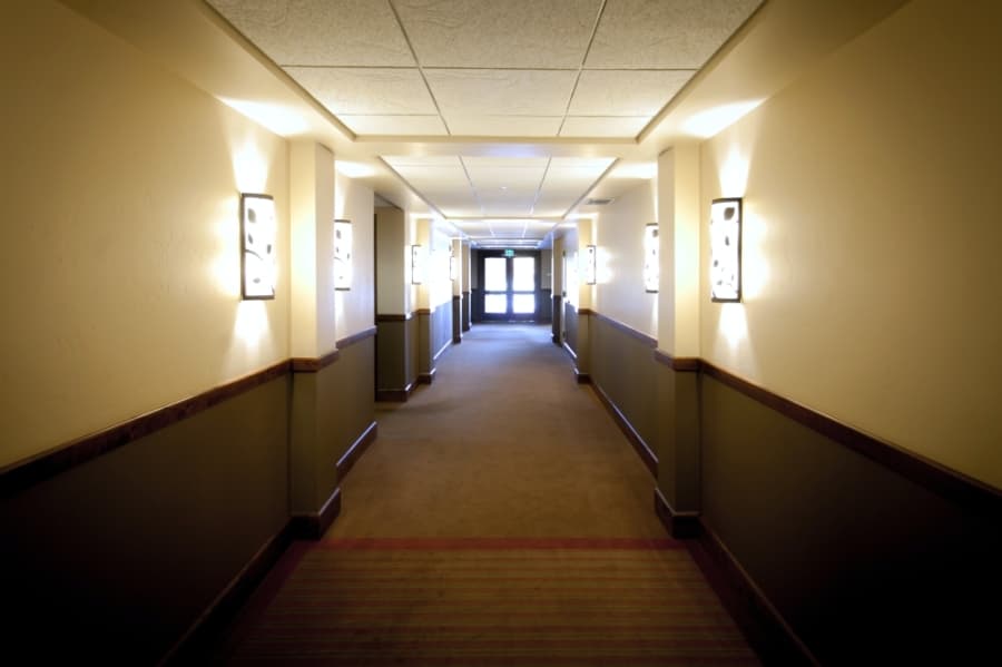 Houston hotel and motel owners now required to provide anti-human trafficking training for all staff