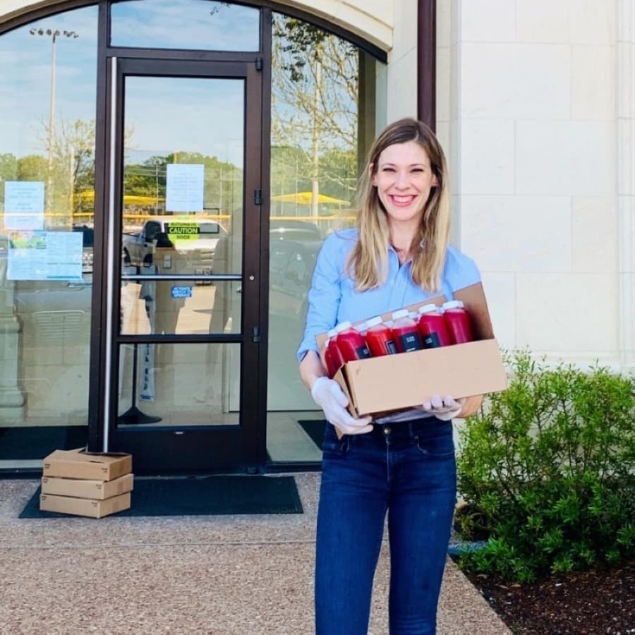 Giving back: See how locals are propping up essential workers in the DFW area