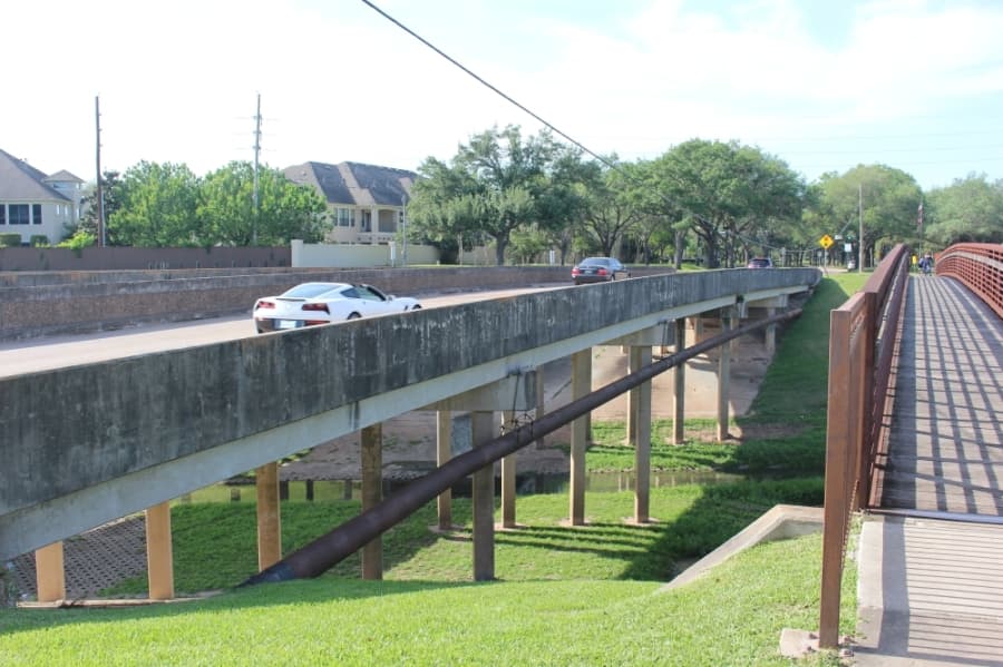 Sweetwater Boulevard Bridge over Alcorn Bayou in Sugar Land in need of repairs, city officials say