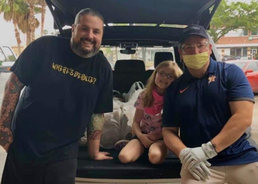 Meyerland real estate agent sponsors Bernie's Burger Bus, helps deliver food to local families