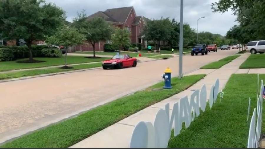 Fairfield Car Parades has put on dozens of parades for local children celebrating birthdays during the coronavirus pandemic. (Courtesy Leslie Feld)