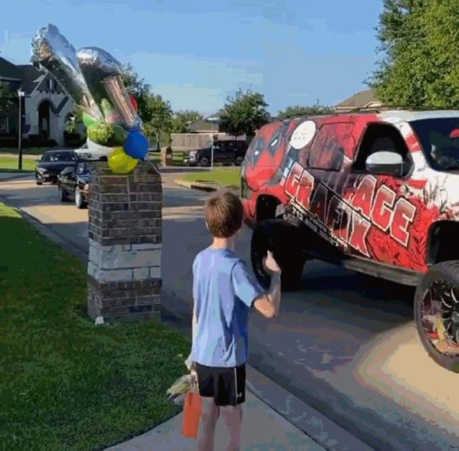 Fairfield Car Parades has put on dozens of parades for local children celebrating birthdays during the coronavirus pandemic. (Courtesy Leslie Feld)