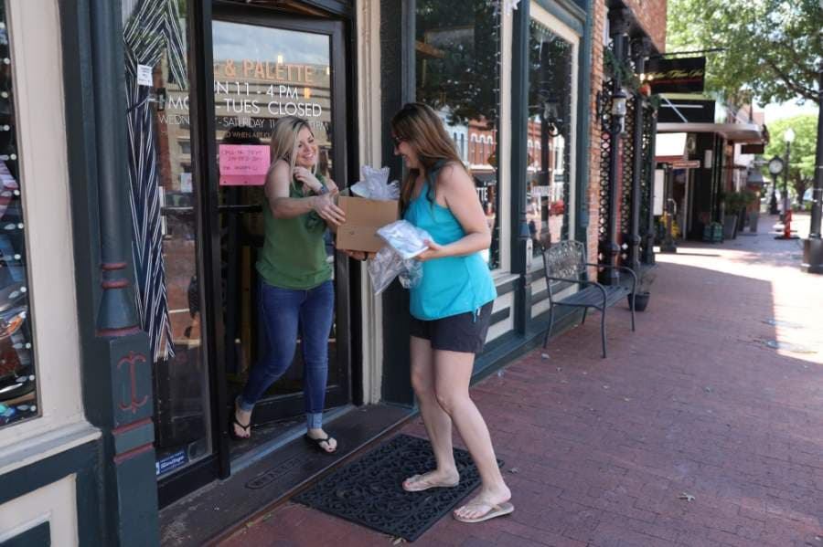 Dallas-Fort Worth retail to go: Tell us if you are open for business offering curbside service