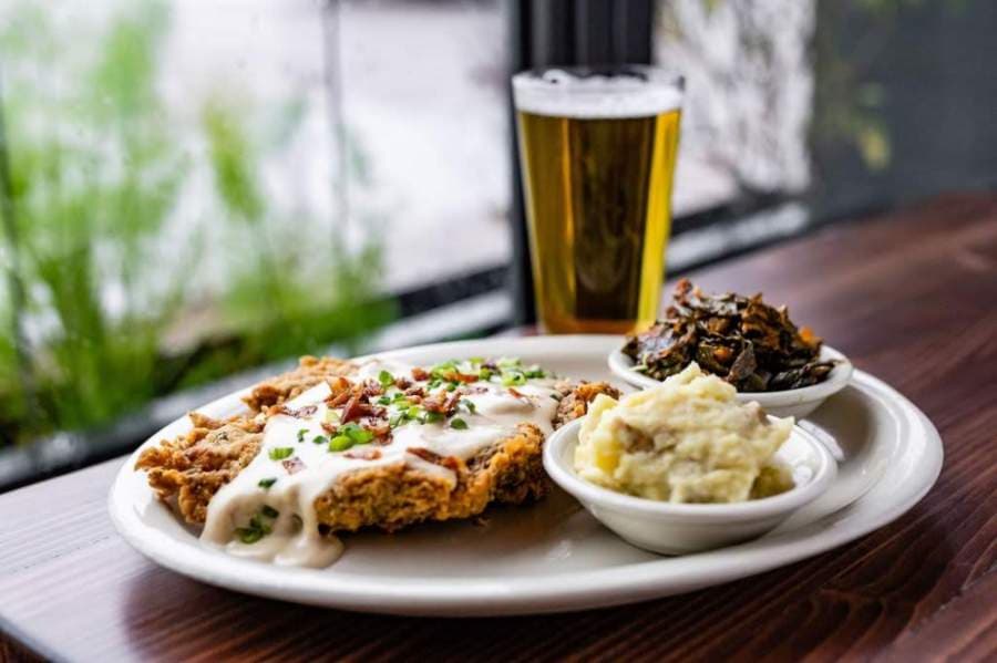 Roundup: More Inner Loop restaurants reopen for curbside, delivery