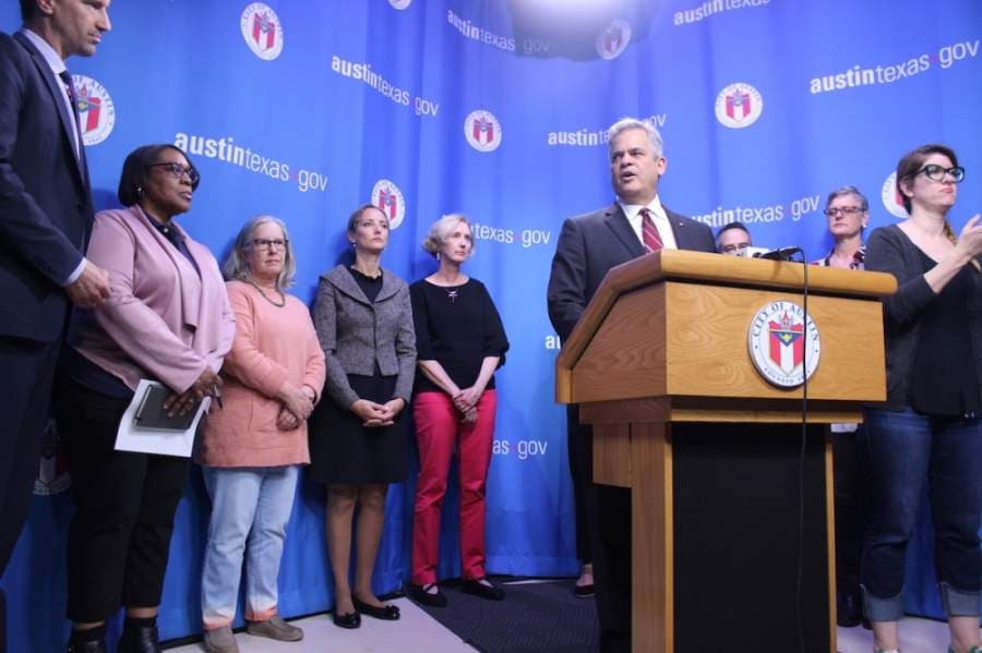 ‘Concerned’ Austin mayor, medical experts criticize Gov. Greg Abbott’s plan to reopen Texas