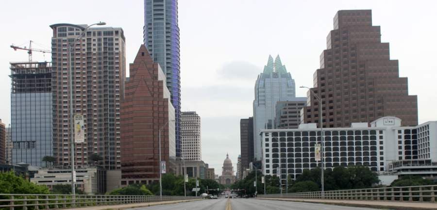 Survey: 21% of downtown Austin business owners can hang on for no more than a month under current orders