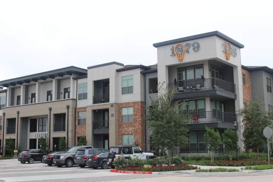 The Texas Supreme Court extended its eviction moratorium until May 18. Here's what that means for renters