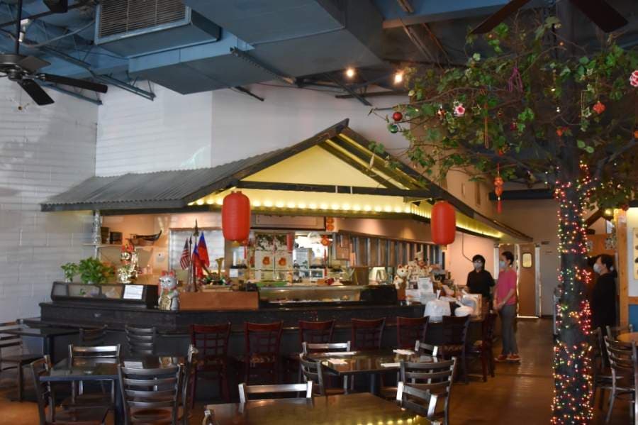 Genroku Sushi & Grill is one of only a handful of restaurants in Richardson's Chinatown that has reopened its dining room. Neighboring restaurants Jeng Chi, Szechuan King and Canton Chinese Restaurant remain closed to dine-in patrons. (Makenzie Plusnick/Community Impact Newspaper)