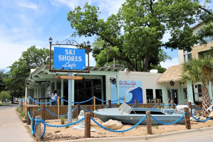 UPDATED: Most Central Austin restaurants will wait to offer dine-in service rather than opening May 1