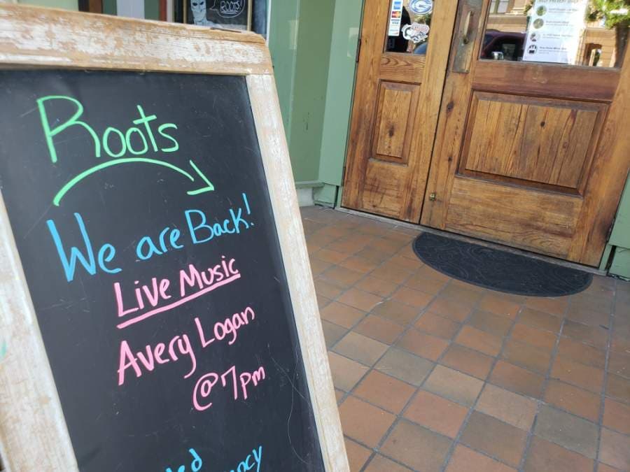 After stores and restaurants were closed for over a month and residents were asked to stay home as a measure to reduce the spread of the novel coronavirus, Georgetown businesses began to open with limited capacity May 1 after the Williamson County "Stay Home Stay Safe" order was lifted. (Ali Linan/Community Impact Newspaper)