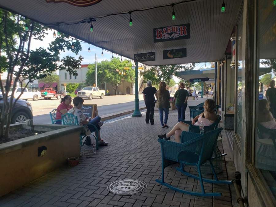 After stores and restaurants were closed for over a month and residents were asked to stay home as a measure to reduce the spread of the novel coronavirus, Georgetown businesses began to open with limited capacity May 1 after the Williamson County "Stay Home Stay Safe" order was lifted. (Ali Linan/Community Impact Newspaper)