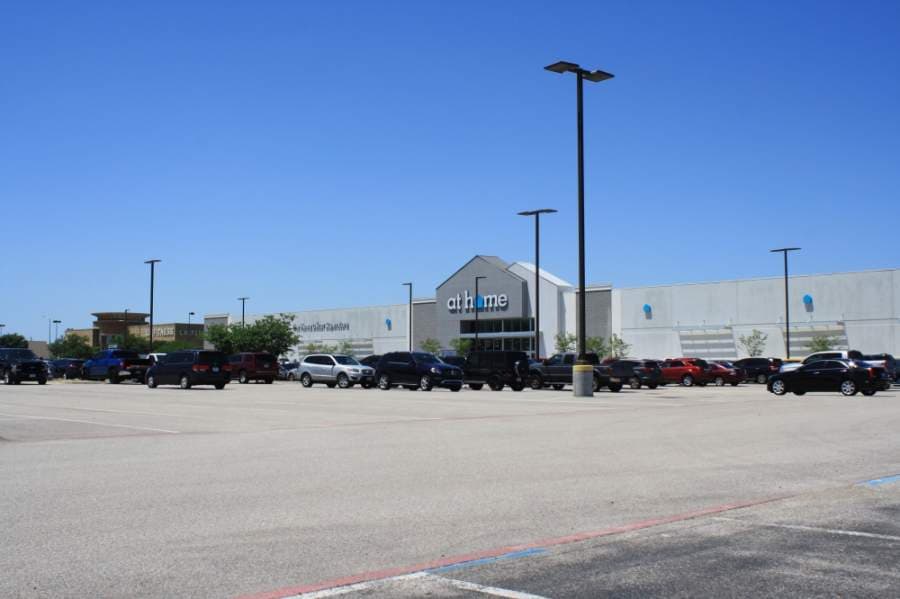 On May 3, cars filled the At Home parking lot at 19420 Katy Freeway, Houston, which was empty a few short weeks ago. (Jen Para/Community Impact Newspaper)
