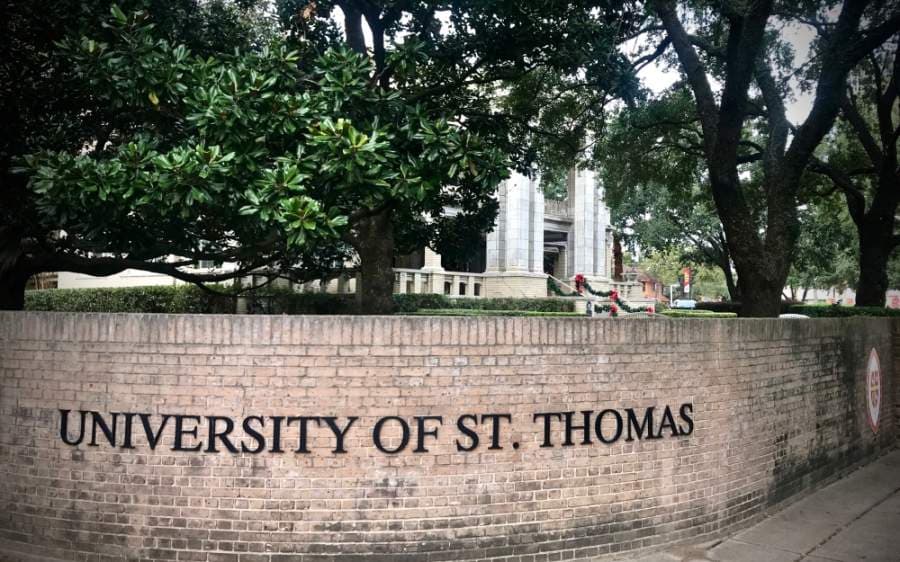 University of St. Thomas offers free fall tuition to 100 nurses, expands discount offer for new technology programs