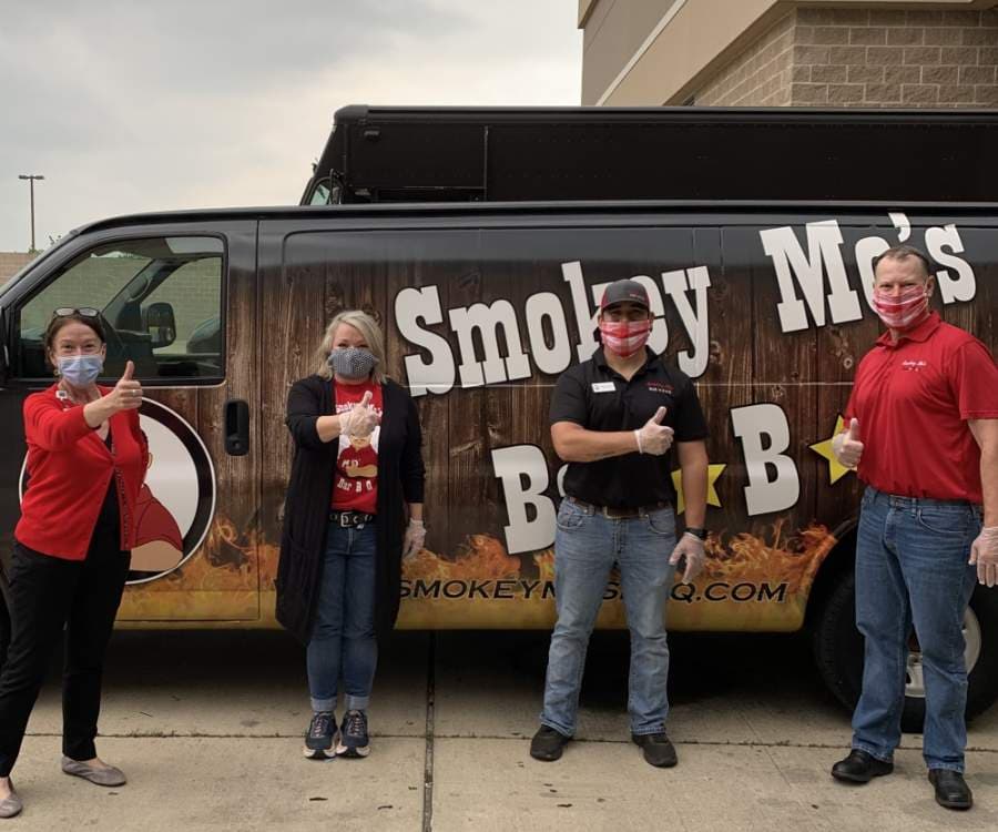 Smokey Mo’s BBQ charity supplies 425 meals to Cedar Park Regional Medical Center staff