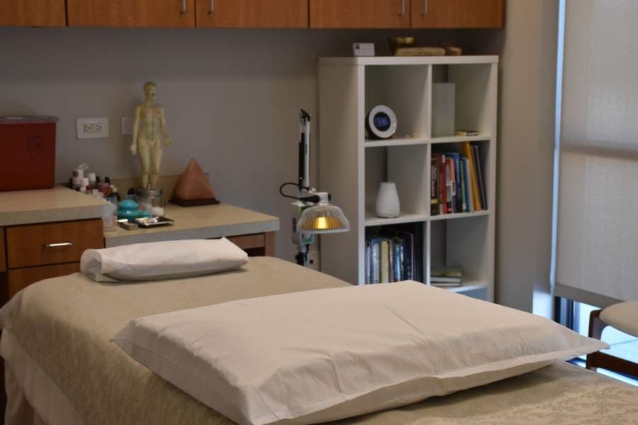 The clinic offers a variety of services, including acupuncture. (Makenzie Plusnick/Community Impact Newspaper)