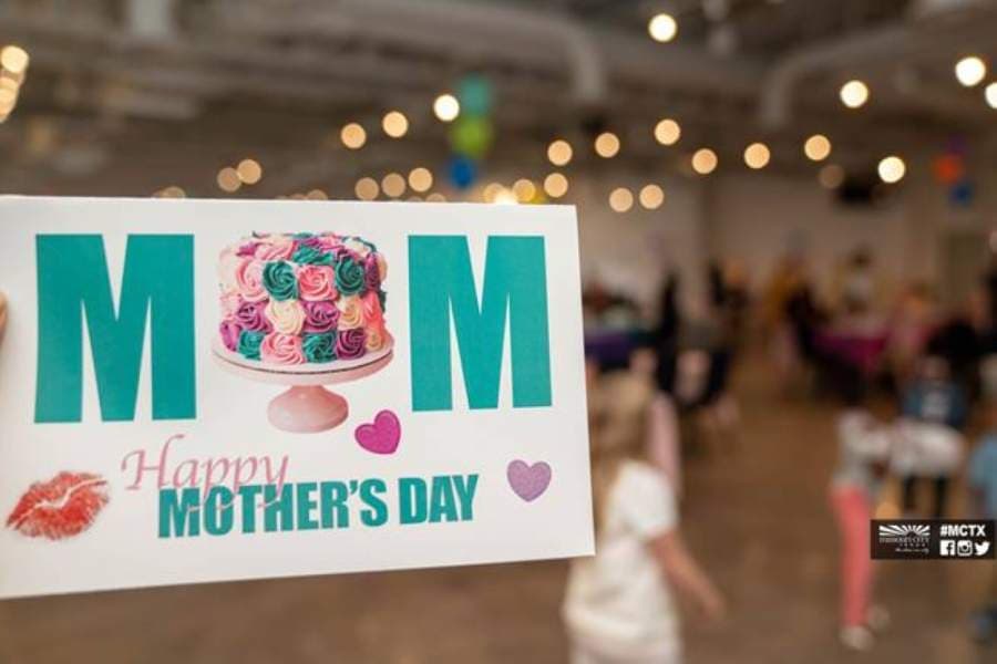 Missouri City to celebrate Mother’s Day with drive-thru event, card decorating contest