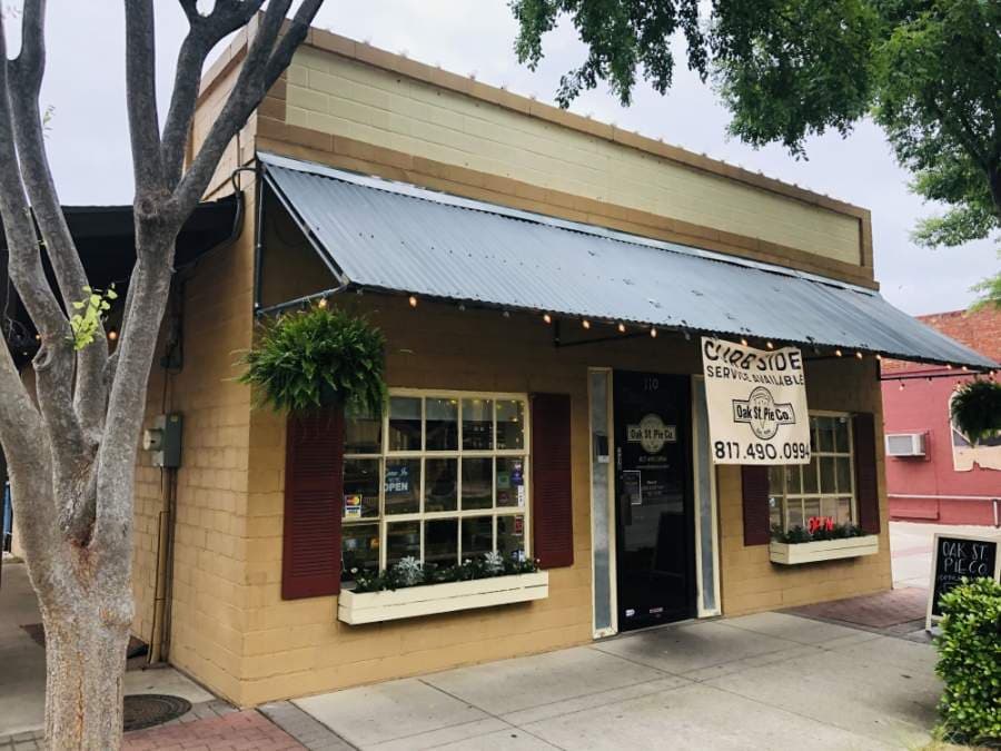 Oak Street Pie Co. in downtown Roanoke serving slices of contemporary America