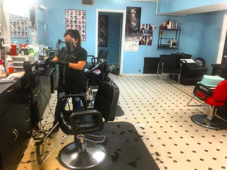 Salons and barbershops in Conroe are operating with restrictions, such as requiring face masks. (Eva Vigh/Community Impact Newspaper)