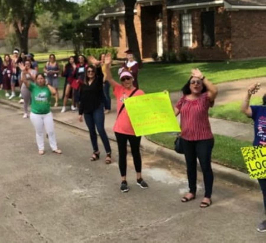 Community members waved and clapped to the parade of Cinco Ranch High School seniors who attended Fielder Elementary on May 21. (Courtesy Janie Dale)