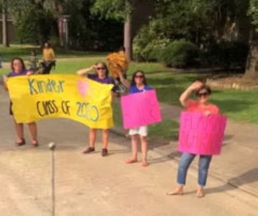 Community members waved and clapped to the parade of Cinco Ranch High School seniors who attended Fielder Elementary on May 21. (Courtesy Janie Dale)