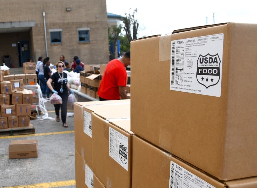 Houston ISD transitions to curbside meal pickup program starting June 1