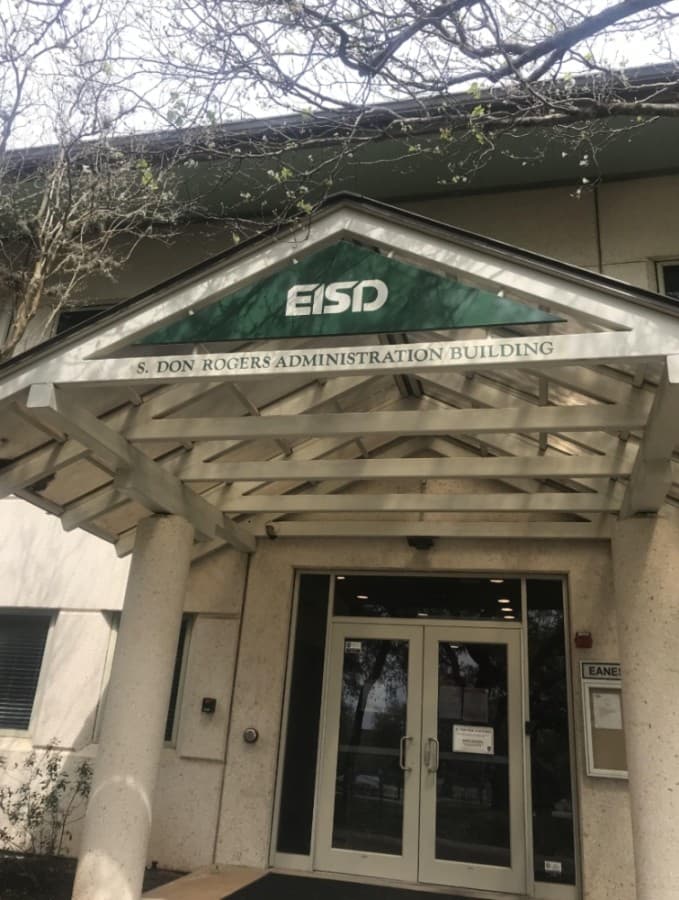 Eanes ISD to hold first in-person board meeting since March