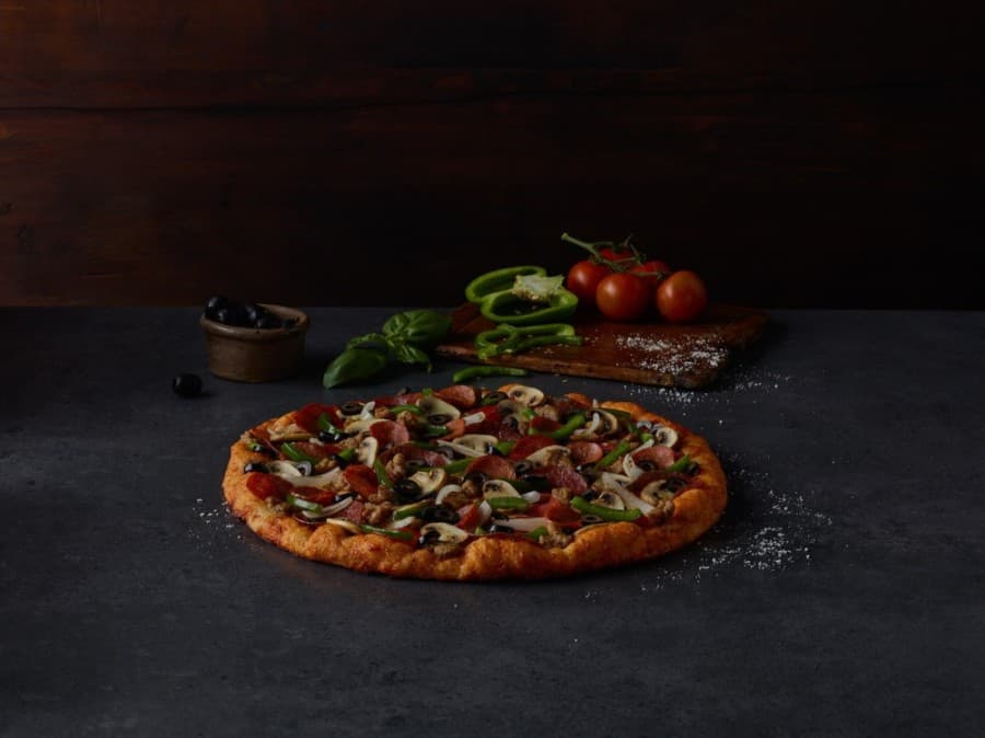 California-based restaurant Round Table Pizza opens McKinney location