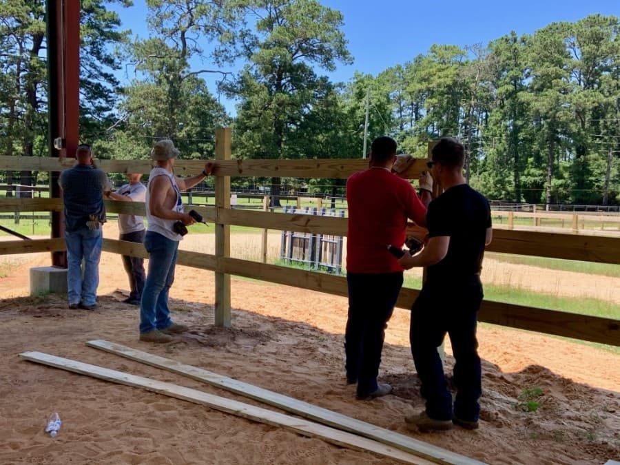 Texas National Guard assists Magnolia-based equine therapy center with expansion project
