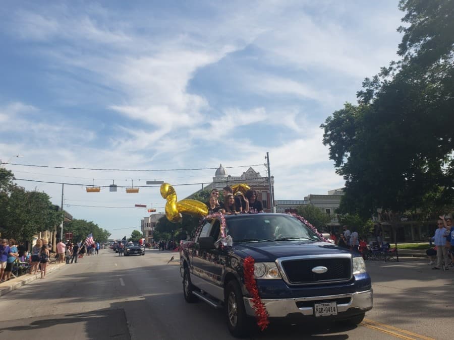 Georgetown ISD celebrated seniors with a parade May 29 after their final semester was cut short due to the coronavirus pandemic. (Ali Linan/Community Impact Newspaper)
