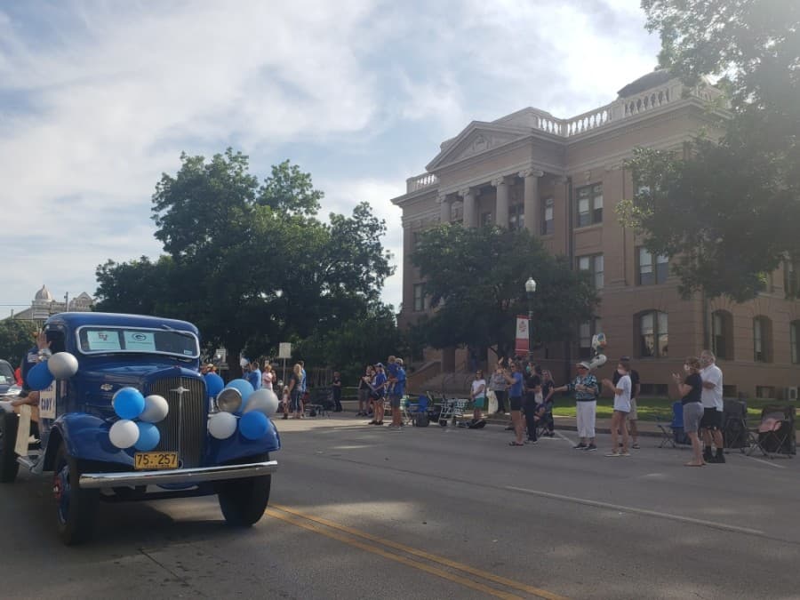 Georgetown ISD celebrated seniors with a parade May 29 after their final semester was cut short due to the coronavirus pandemic. (Ali Linan/Community Impact Newspaper)