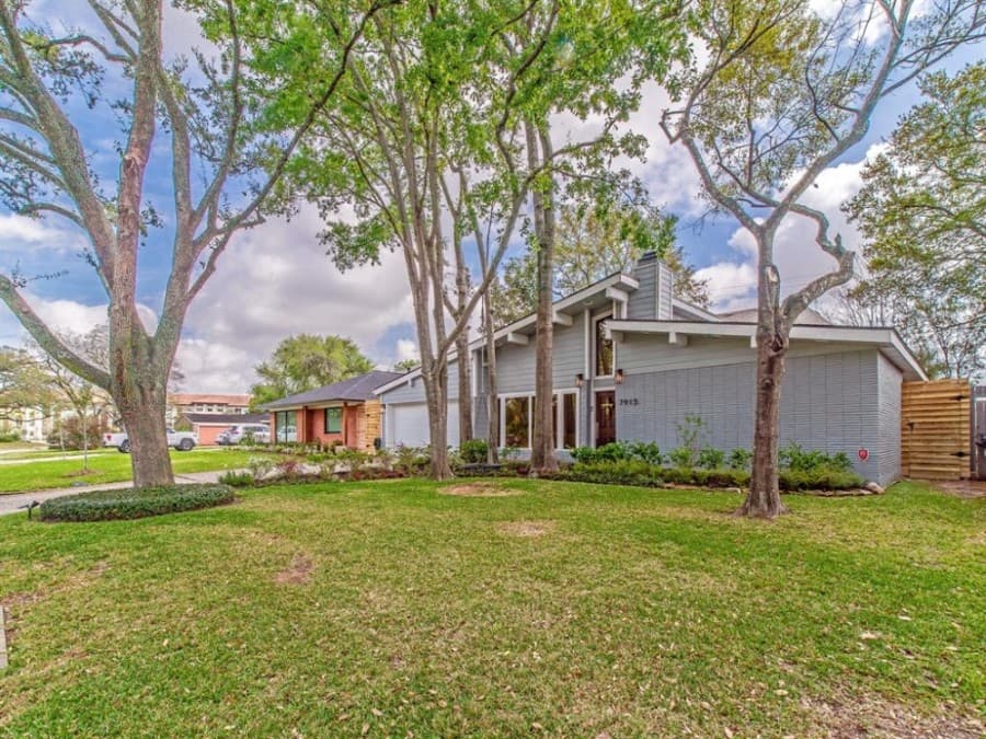 7915 Greenbush St., Houston, has 4 bedrooms and 3 baths with 2,206 sq. ft. It sold for $482,001-$552,000 on May 28. (Courtesy Houston Association of Realtors)