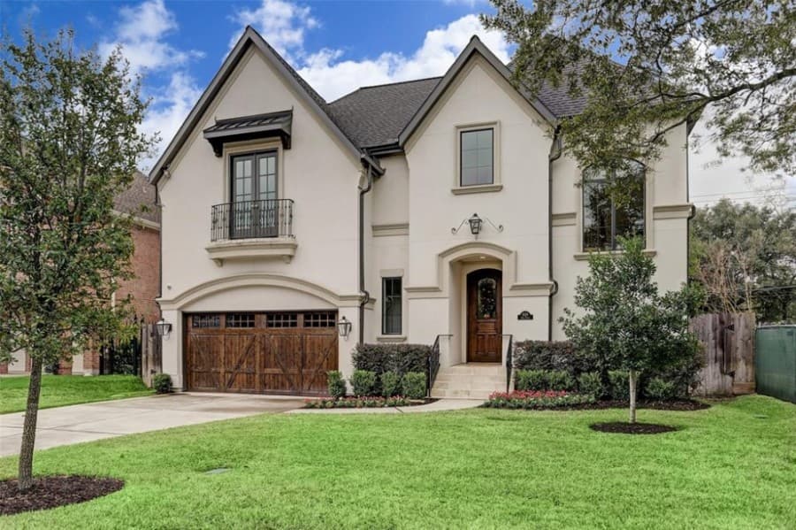 4529 Park Court, Bellaire, has 5 bedrooms and 4.5 baths with 4,223 sq. ft. It sold for $1,082,001-$1,242,000 on May 13. (Courtesy Houston Association of Realtors)